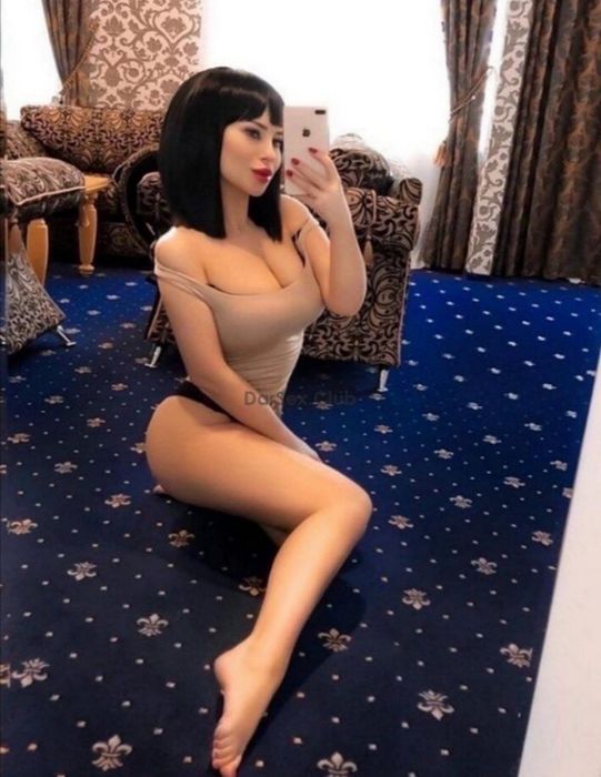 Искусство интима: Девушка по вызову без двойной подачи